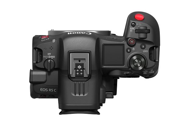 Анонсирована гибридная кинокамера Canon EOS R5c: 45Мп, 12-bit, 8К RAW 60к/с