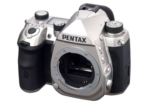 Камеры Pentax и Ricoh GR больше не будут продаваться через дистрибьютеров