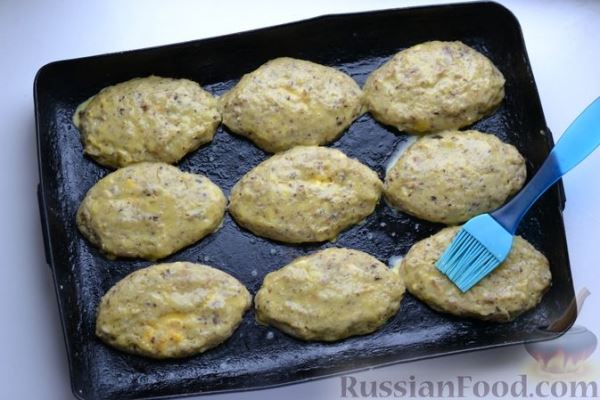 Картофельные котлеты с рыбными консервами и сырно-яичной начинкой (в духовке)